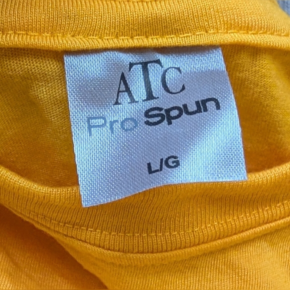 Brand New “The Great Canadian Two-Four” Shirt - Men's Large - Picture 3 of 3